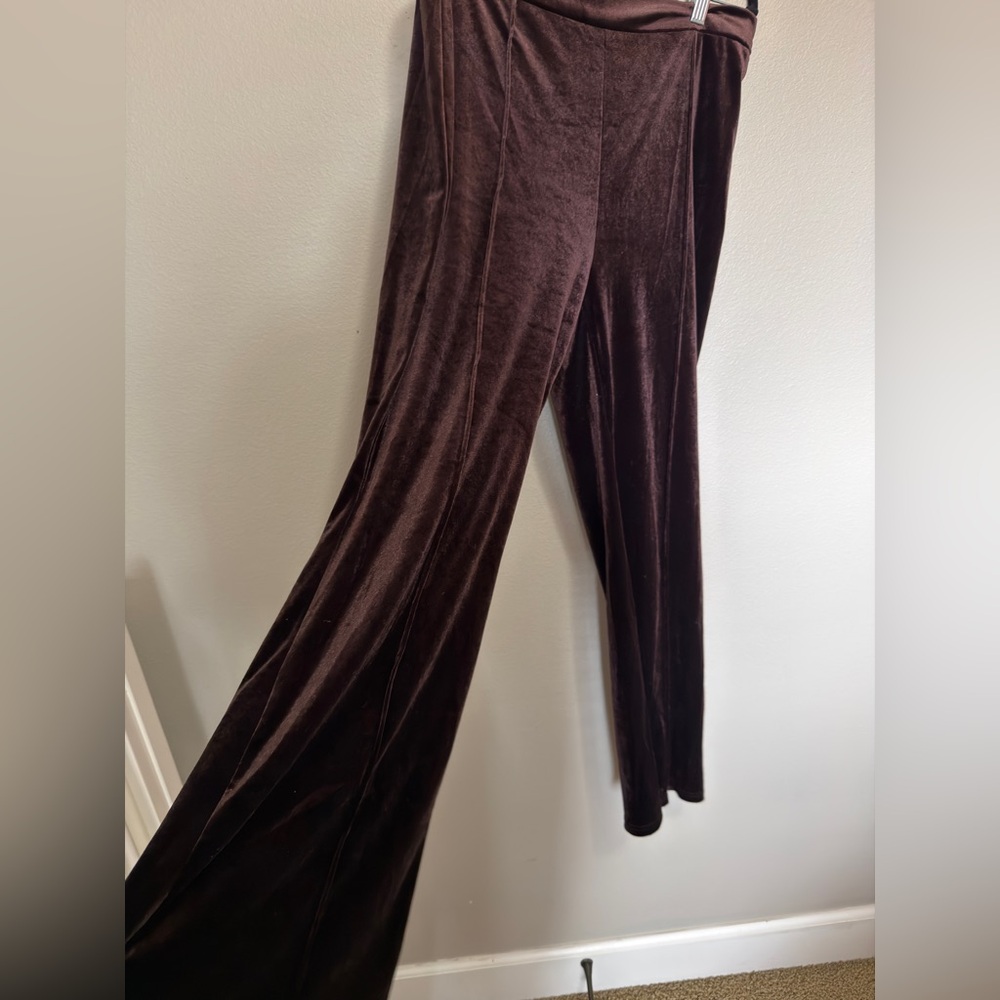 Velvet wide leg Brown Pants - Picture 2 of 5
